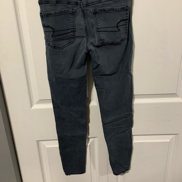 2 for 15$// Highrise grey American eagle jeans - Picture 1 of 3